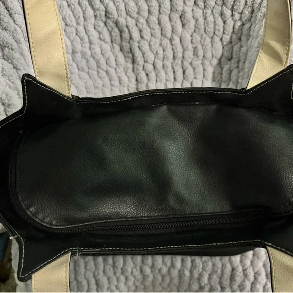 Mary Kay Stylish Black Leather Bag - Picture 2 of 3